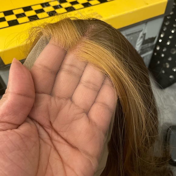 Highlighted Body Wave Wig - Picture 8 of 11